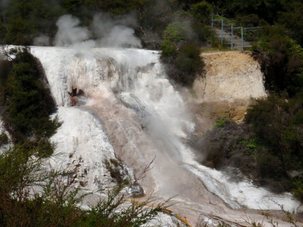 Sapphire Geyser - Orakei Korako - Hidden Valley Sapphire Geyser eruption