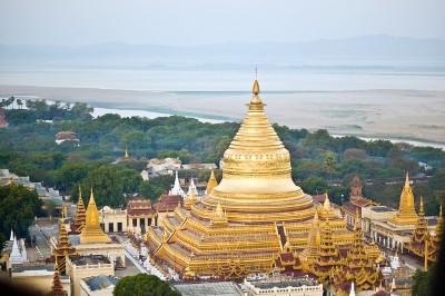 Shwezigon Zedi. Â© Budget Travelers Sandbox.