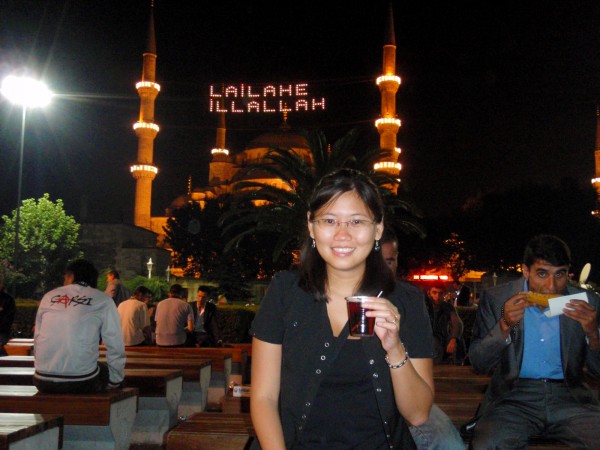 Drinking 1 Lira Chai in the front of Blue Mosque during Ramadan night, Istanbul, Turkey