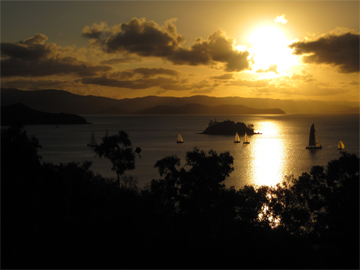 Best of Australia - Sunset - Photo by Inspiring Travelers The view Andrea and John had in their wedding week in Hamilton Island (Photo © Inspiring Travellers)